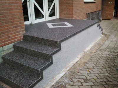 Steinteppich Treppe Podest